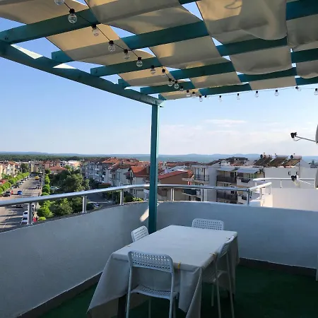 Terrace Under The Stars 公寓 *