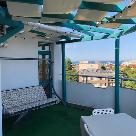 Terrace Under The Stars 公寓 *